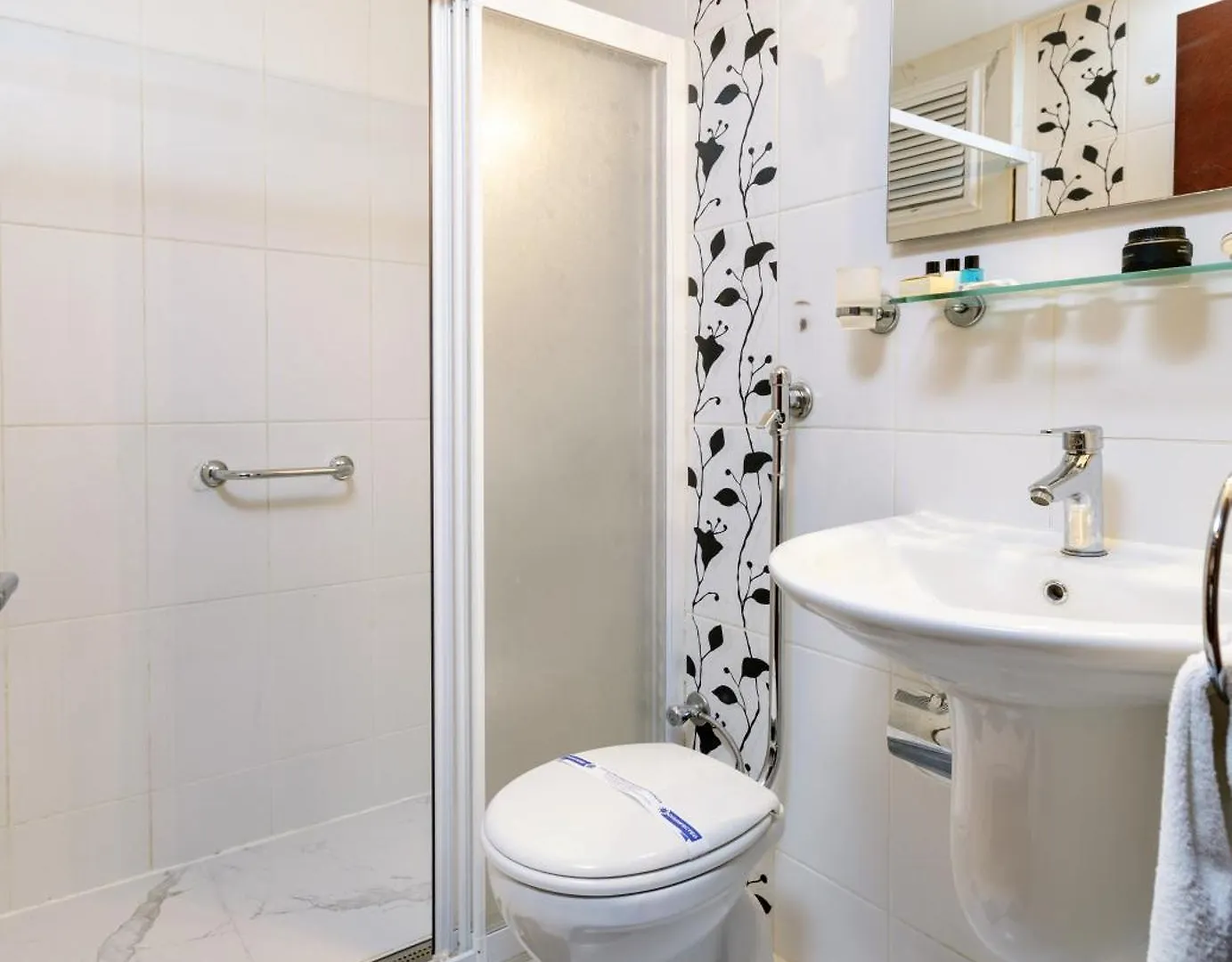 Otel Kaya İzmir Bed & Breakfast